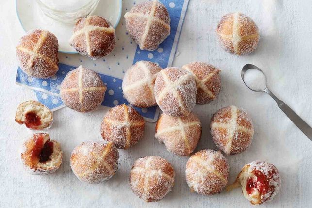 Jam Doughnuts Meets Hot Cross Buns.